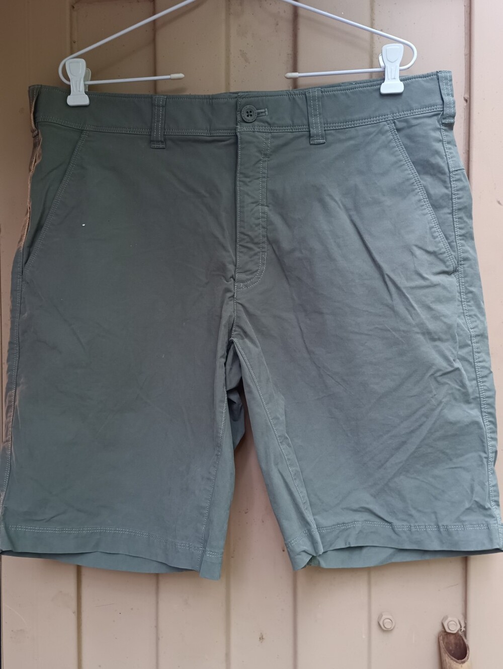 Eddie Bauer Shorts 36